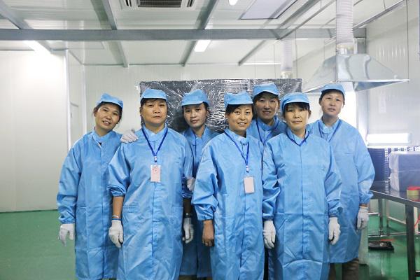 合肥遠(yuǎn)隆包裝吸塑員工合影 合肥遠(yuǎn)隆包裝吸塑員工合影